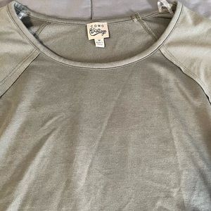 Como Vintage 3/4 Sleeve Scoop Neck Size Medium